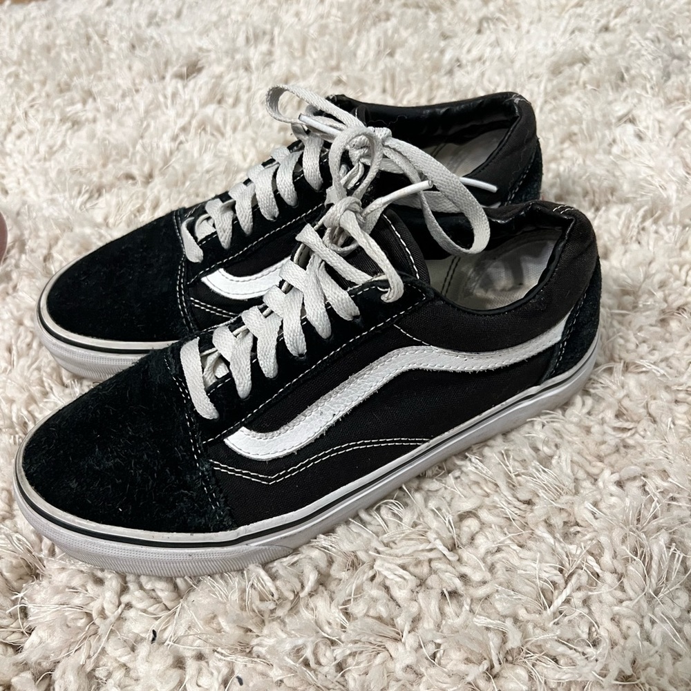black and white vans